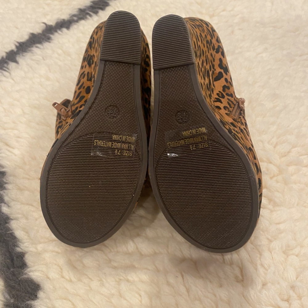Leopard Print Ankle Bootie - Picture 9 of 10
